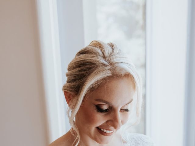 Le mariage de Jean Philippe et Sabrina à Geneuille, Doubs 36