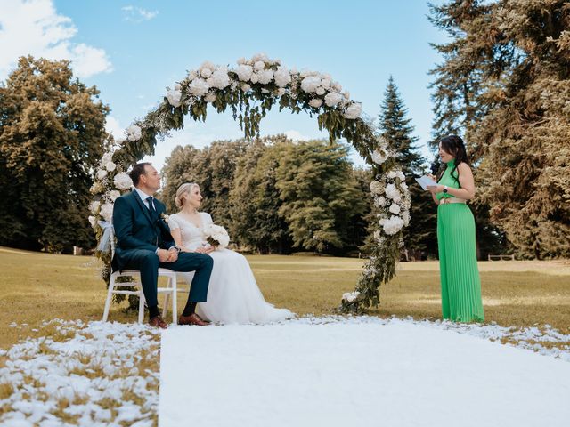 Le mariage de Jean Philippe et Sabrina à Geneuille, Doubs 49