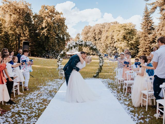 Le mariage de Jean Philippe et Sabrina à Geneuille, Doubs 58