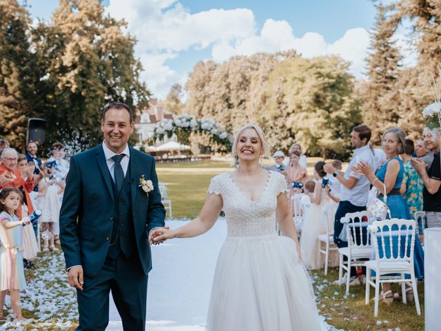Le mariage de Jean Philippe et Sabrina à Geneuille, Doubs 59