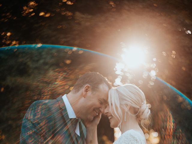 Le mariage de Jean Philippe et Sabrina à Geneuille, Doubs 77