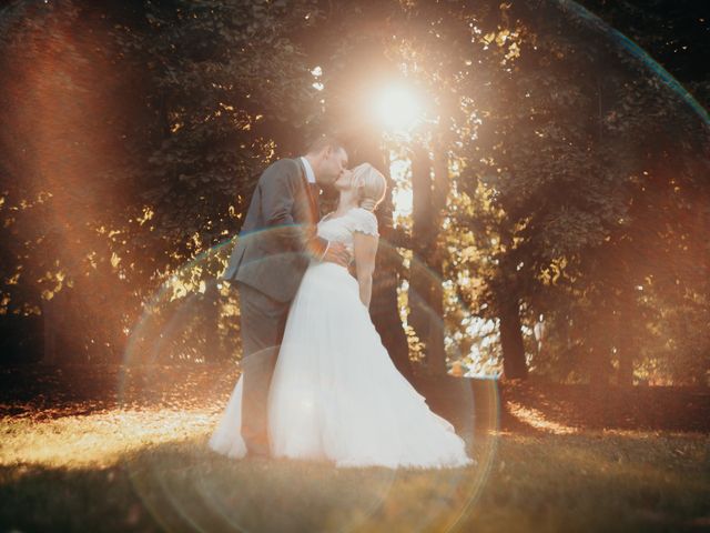 Le mariage de Jean Philippe et Sabrina à Geneuille, Doubs 82