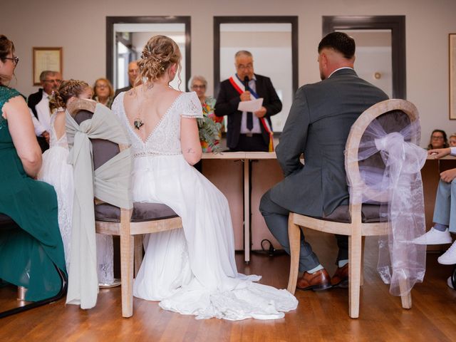 Le mariage de Antony et Pamela à Chapelle-Viviers, Vienne 9