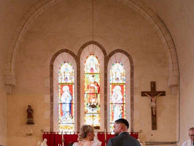 Le mariage de Antony et Pamela à Chapelle-Viviers, Vienne 19