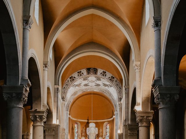 Le mariage de Raphaëlle et Thibaut à Corgoloin, Côte d&apos;Or 23