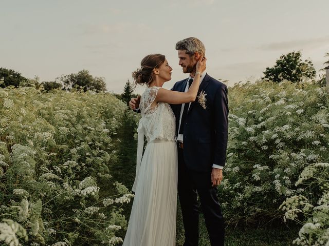 Le mariage de Raphaëlle et Thibaut à Corgoloin, Côte d&apos;Or 48