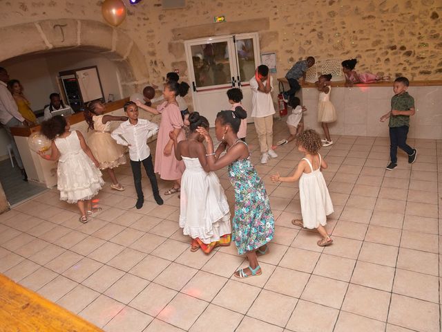 Le mariage de Didier et Johanna à Montreuil, Seine-Saint-Denis 16