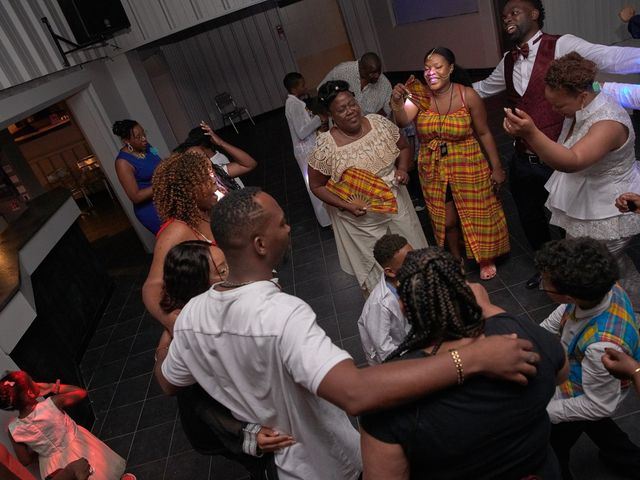 Le mariage de Didier et Johanna à Montreuil, Seine-Saint-Denis 27