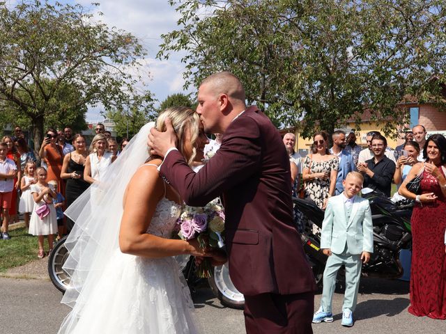 Le mariage de Benjamin et Tyffanie à Bâgé-la-Ville, Ain 6