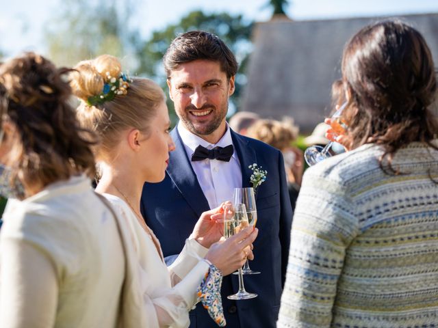 Le mariage de Régis et Maelys à Mézières-sur-Couesnon, Ille et Vilaine 2