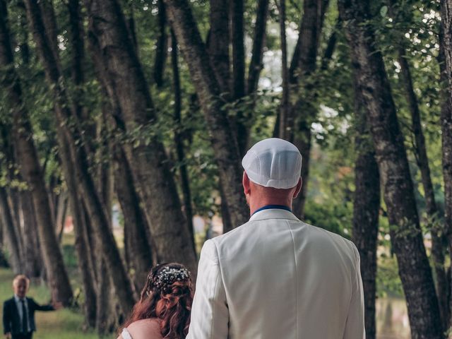 Le mariage de Guillaume et Elsa à Villeneuve-les-Genêts, Yonne 24