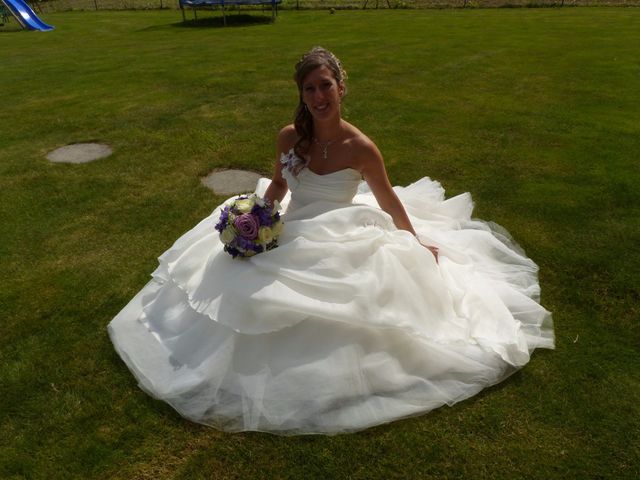 Le mariage de Damien et Christelle à Campagnolles, Calvados 5