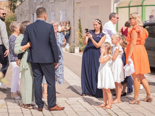 Le mariage de Bastien et Charlotte à Saint-Sauveur-d&apos;Aunis, Charente Maritime 4