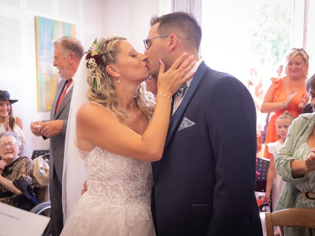 Le mariage de Bastien et Charlotte à Saint-Sauveur-d&apos;Aunis, Charente Maritime 12