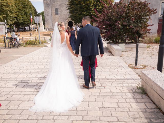 Le mariage de Bastien et Charlotte à Saint-Sauveur-d&apos;Aunis, Charente Maritime 22