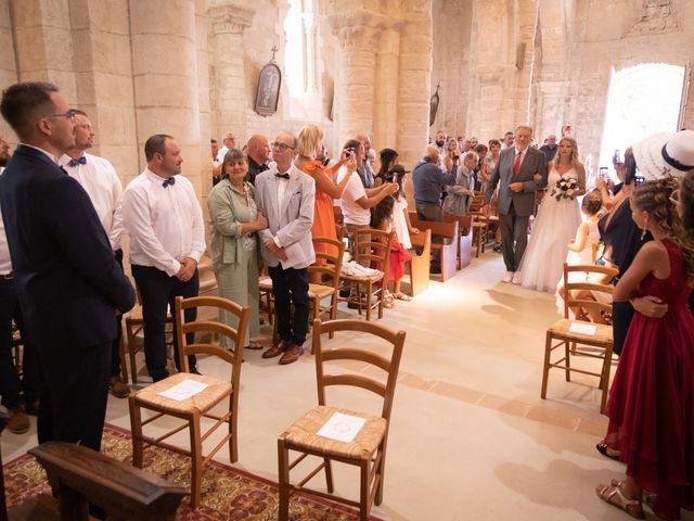 Le mariage de Bastien et Charlotte à Saint-Sauveur-d&apos;Aunis, Charente Maritime 25