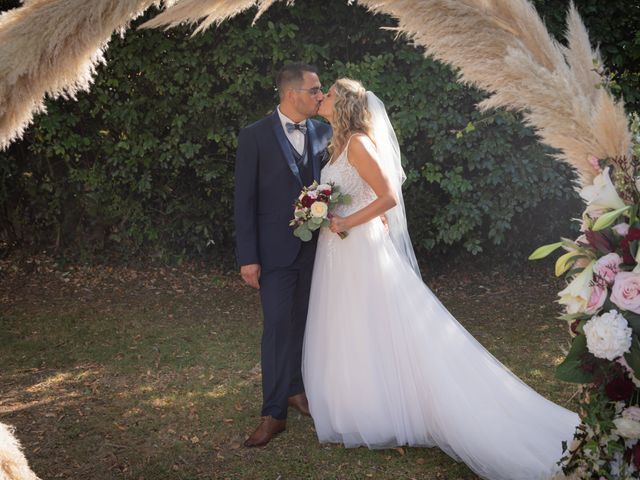 Le mariage de Bastien et Charlotte à Saint-Sauveur-d&apos;Aunis, Charente Maritime 44