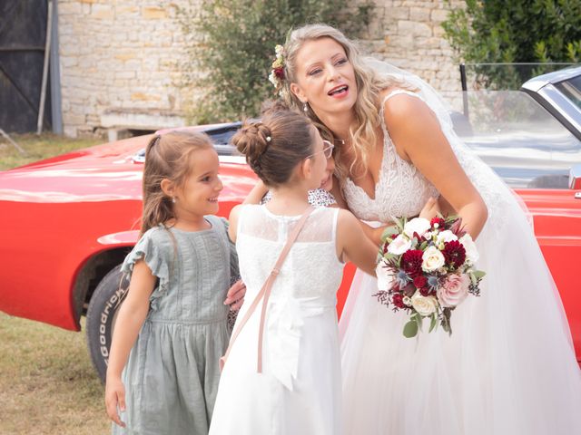 Le mariage de Bastien et Charlotte à Saint-Sauveur-d&apos;Aunis, Charente Maritime 46