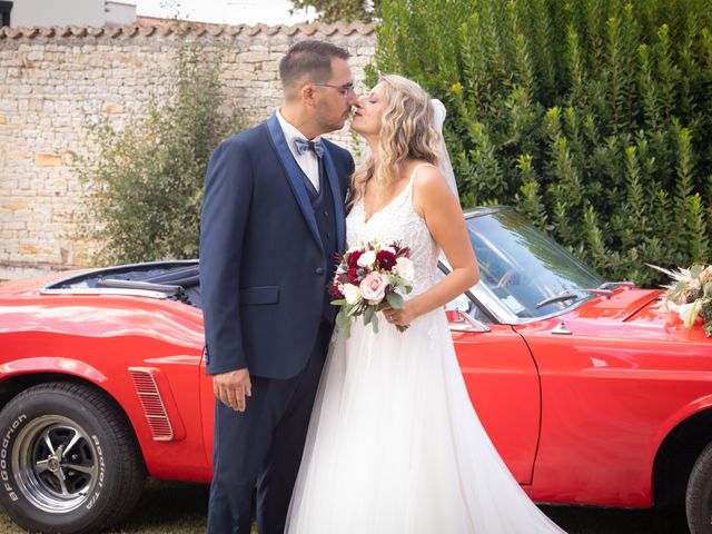 Le mariage de Bastien et Charlotte à Saint-Sauveur-d&apos;Aunis, Charente Maritime 47