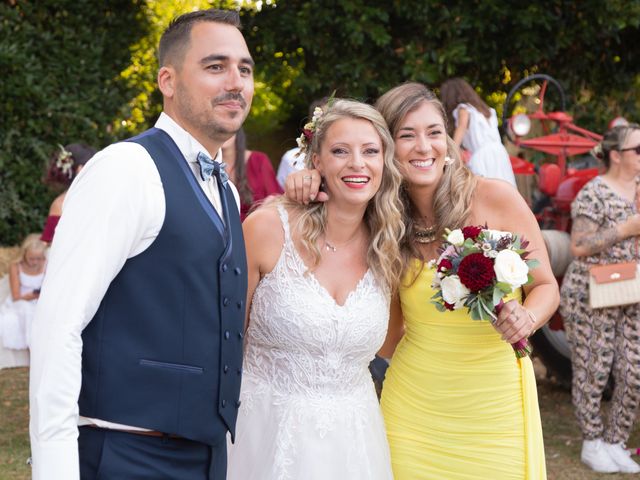 Le mariage de Bastien et Charlotte à Saint-Sauveur-d&apos;Aunis, Charente Maritime 72