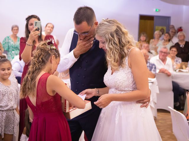 Le mariage de Bastien et Charlotte à Saint-Sauveur-d&apos;Aunis, Charente Maritime 75