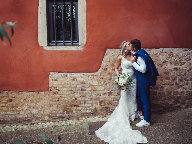 Le mariage de Thomas et Elise à Châtillon-sur-Chalaronne, Ain 31