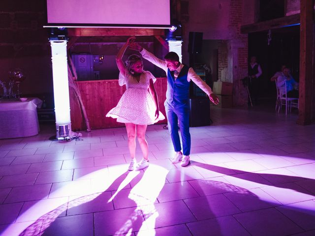 Le mariage de Thomas et Elise à Châtillon-sur-Chalaronne, Ain 120