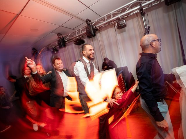 Le mariage de Sébastien et Laura à Tagnon, Ardennes 23
