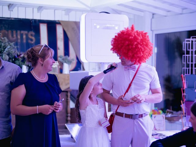 Le mariage de Mickaël et Amandine à Landaville, Vosges 10