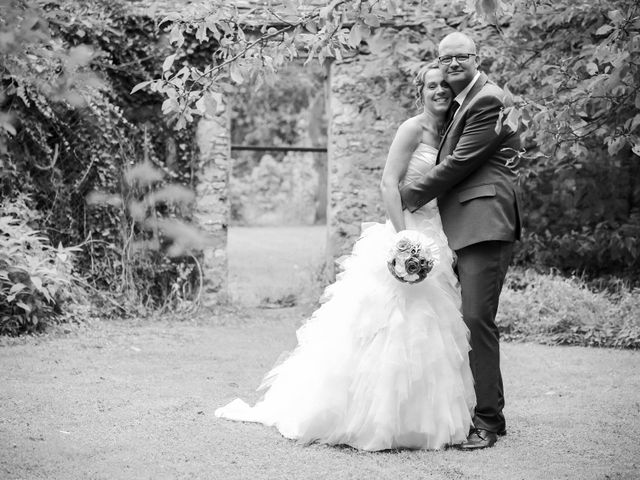 Le mariage de Frédéric et Caroline à Savigny-le-Temple, Seine-et-Marne 73