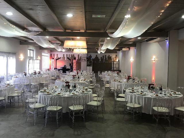 Le mariage de Nicolas et Marine à Velleron, Vaucluse 6