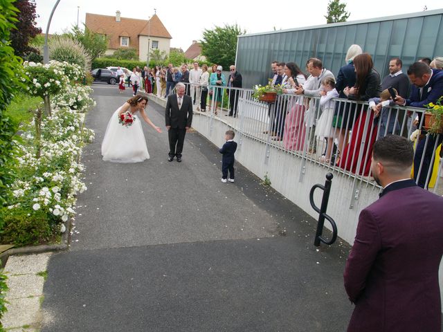 Le mariage de Ludovic et Morgane à Creully, Calvados 16