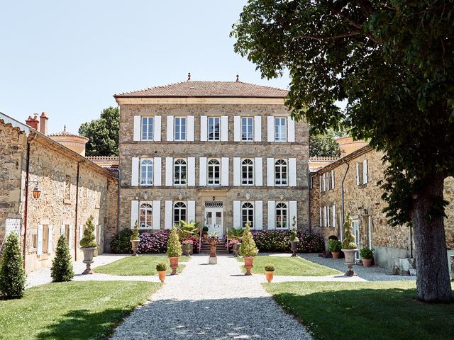 Le mariage de Chanda et Romain à Lemps, Ardèche 1