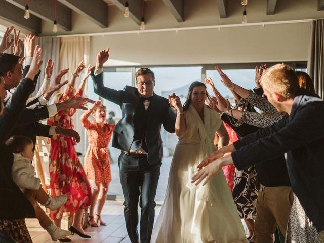 Le mariage de Anthony et Camille à Brignogan-Plage, Finistère 33