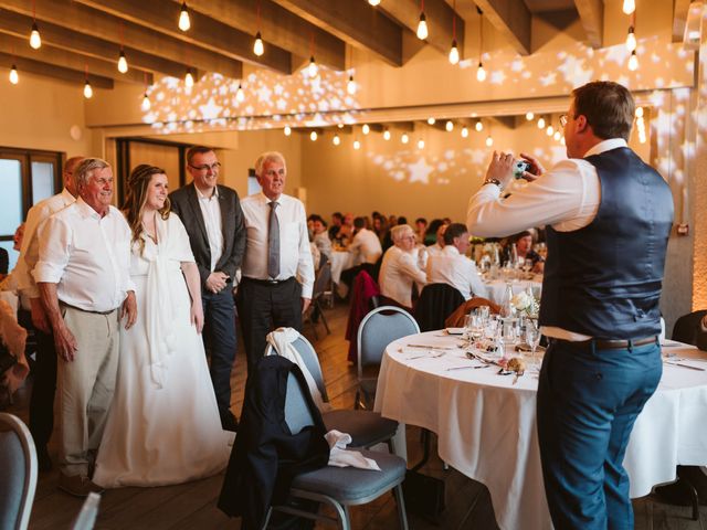 Le mariage de Anthony et Camille à Brignogan-Plage, Finistère 35