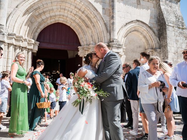 Le mariage de Arnaud et Marie à Le Mung, Charente Maritime 27