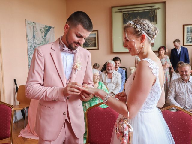 Le mariage de Célian et Sarah à Noisseville, Moselle 7