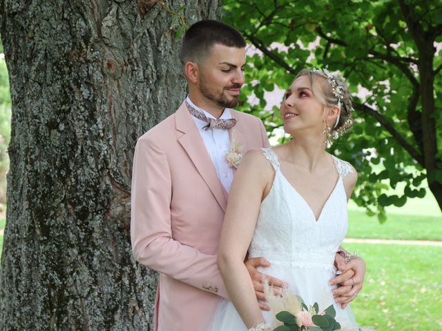 Le mariage de Célian et Sarah à Noisseville, Moselle 17