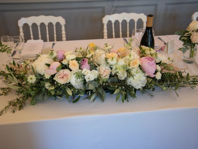 Le mariage de Thomas et Anais à Cazaux-Savès, Gers 19