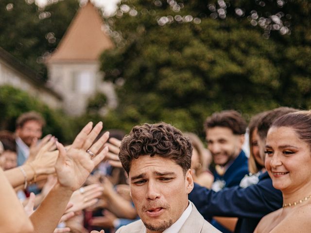 Le mariage de Damien et Anne-Charlotte à Léoville, Charente Maritime 32