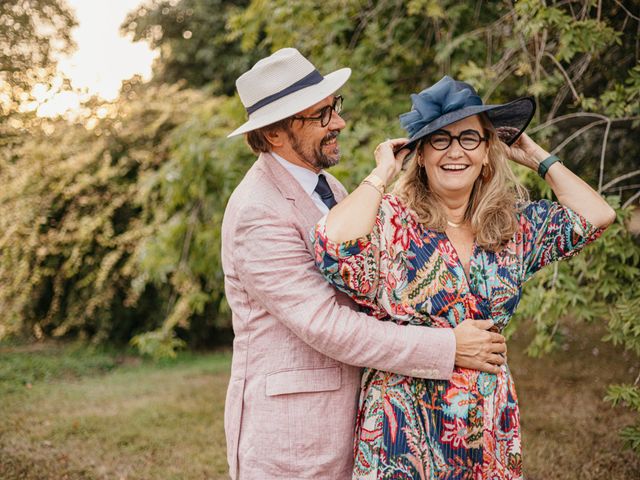 Le mariage de Damien et Anne-Charlotte à Léoville, Charente Maritime 35