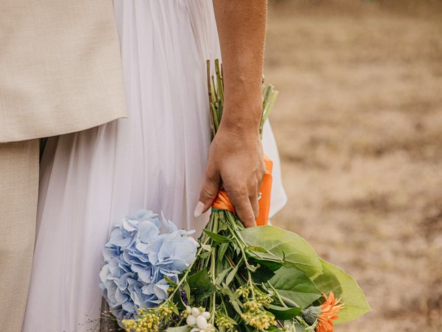 Le mariage de Damien et Anne-Charlotte à Léoville, Charente Maritime 44