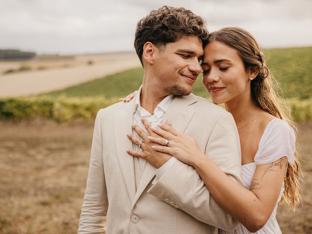 Le mariage de Damien et Anne-Charlotte à Léoville, Charente Maritime 45