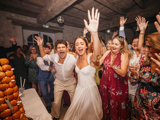 Le mariage de Damien et Anne-Charlotte à Léoville, Charente Maritime 64