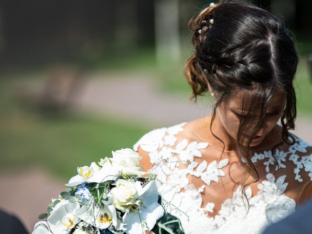 Le mariage de Pauline et Alexandre à Feuguerolles-Bully, Calvados 22