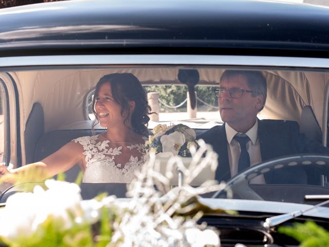 Le mariage de Pauline et Alexandre à Feuguerolles-Bully, Calvados 26