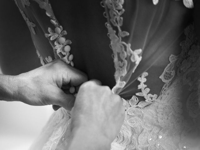Le mariage de Pauline et Alexandre à Feuguerolles-Bully, Calvados 27