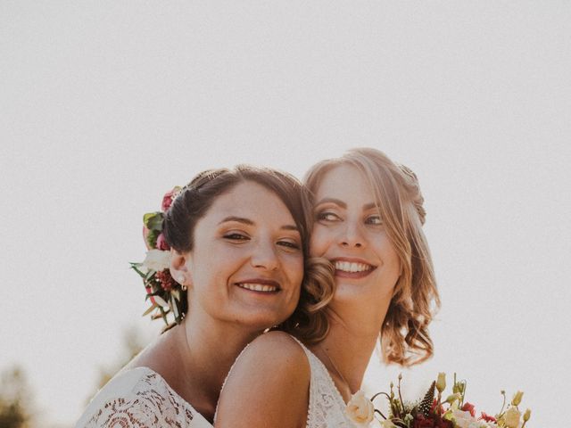 Le mariage de Coralie et Sarah à Loubens, Gironde 29