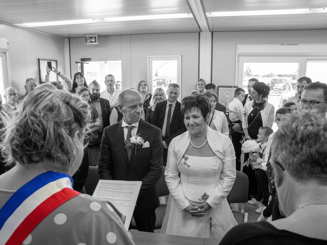 Le mariage de André et Fabienne à Giéville, Manche 11