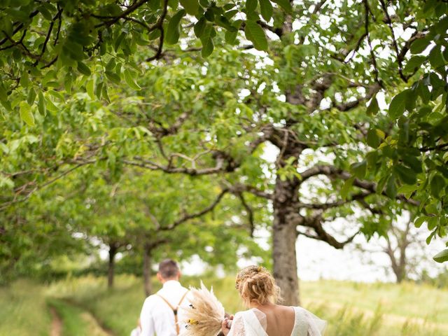 Le mariage de Paul et Servanne à Saint-Pardoux-l&apos;Ortigier, Corrèze 9